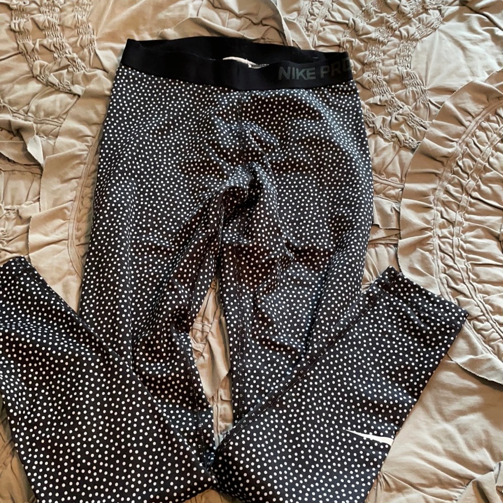 Nike pro athletic pants. Like new.
